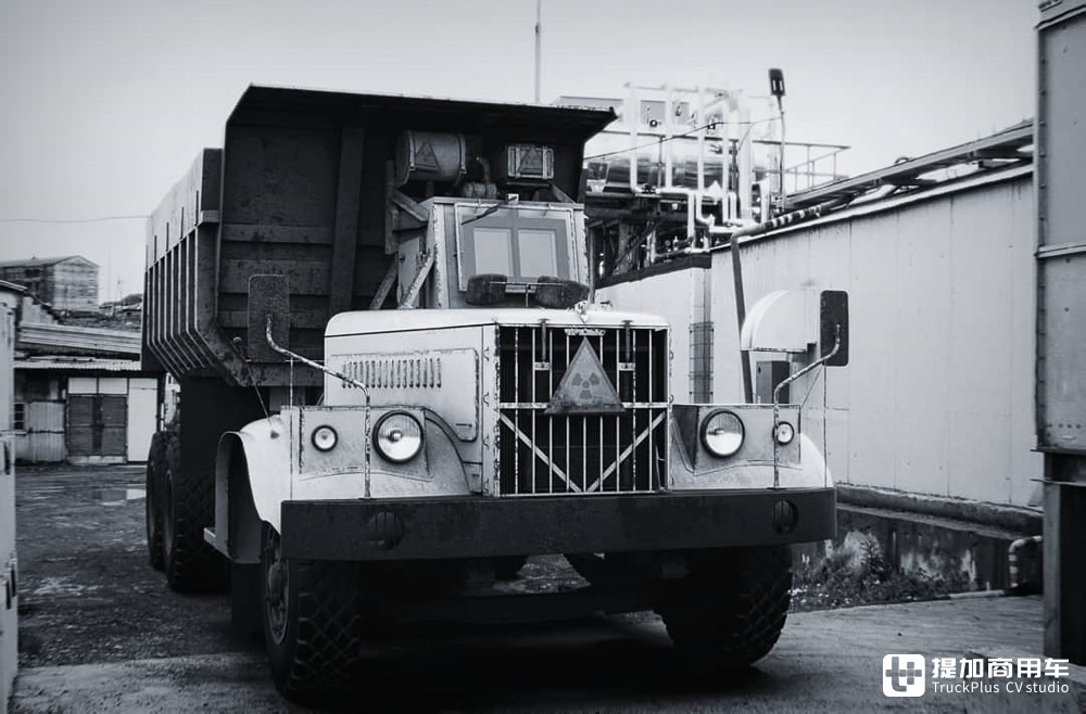 铅板造驾驶室,切尔诺贝利的英雄卡车:KrAZ-256B1-030防辐射自卸车 - 第3张 - 提加商用车网 铅板造驾驶室,切尔诺贝利的英雄卡车:KrAZ-256B1-030防辐射自卸车 - 第3张