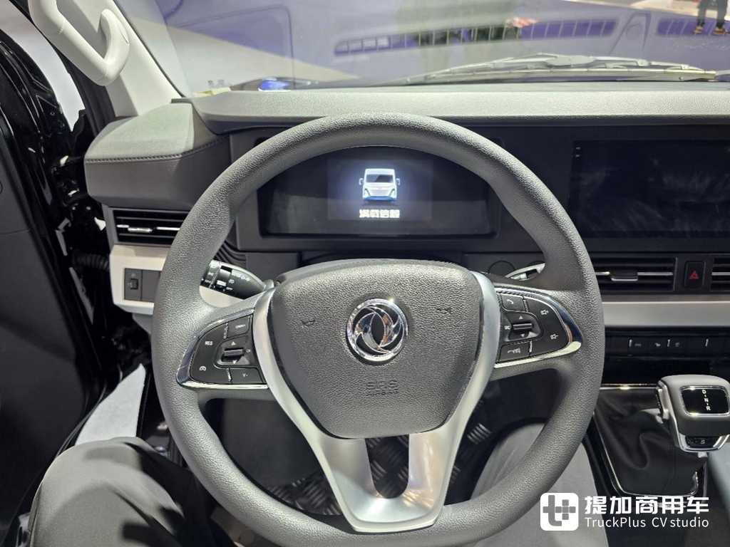 东风推出全新电动VAN东风御风V9E,动静态评测带您全方位了解它 - 第4张 - 提加商用车网 东风推出全新电动VAN东风御风V9E,动静态评测带您全方位了解它 - 第4张