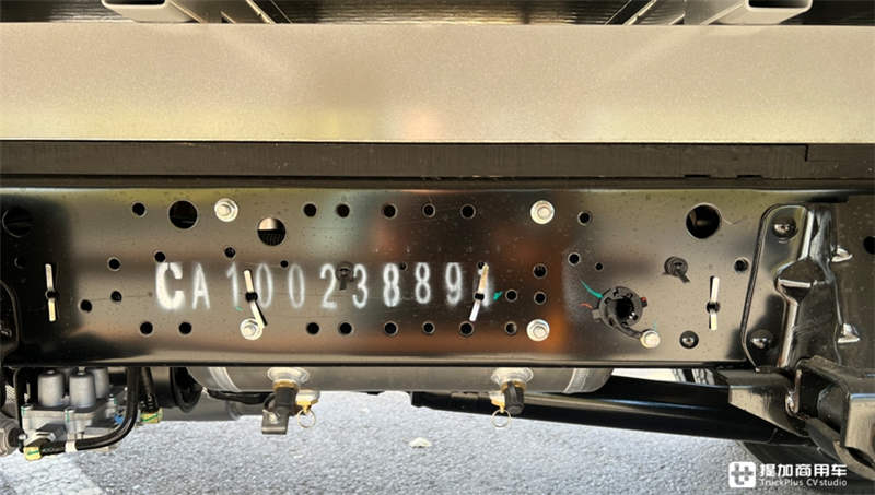 针对国内市场研发,高端轻卡江西五十铃翼放EM来袭 - 第10张 - 提加商用车网 针对国内市场研发,高端轻卡江西五十铃翼放EM来袭 - 第10张