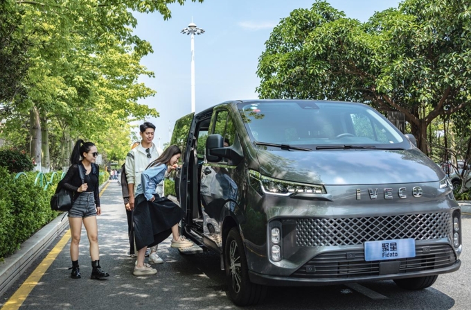 有维新青年的心动座驾，依维柯聚星再获行业认可 - 第2张