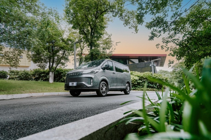 有维新青年的心动座驾，依维柯聚星再获行业认可 - 第6张