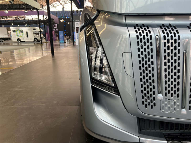 驶向未来的新能源重卡长什么样 远程星瀚H实拍评测 - 第6张