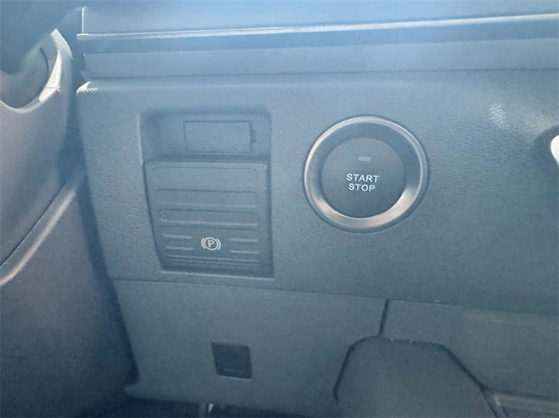 驶向未来的新能源重卡长什么样 远程星瀚H实拍评测 - 第14张