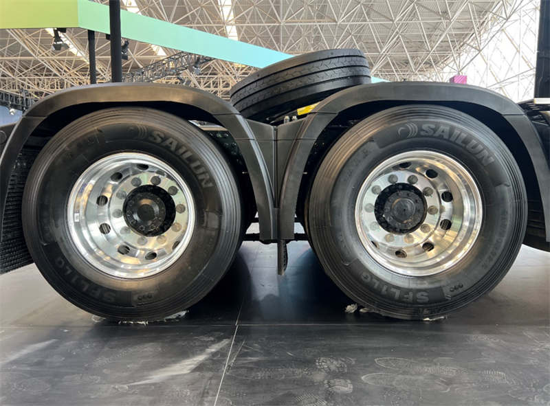 驶向未来的新能源重卡长什么样 远程星瀚H实拍评测 - 第22张