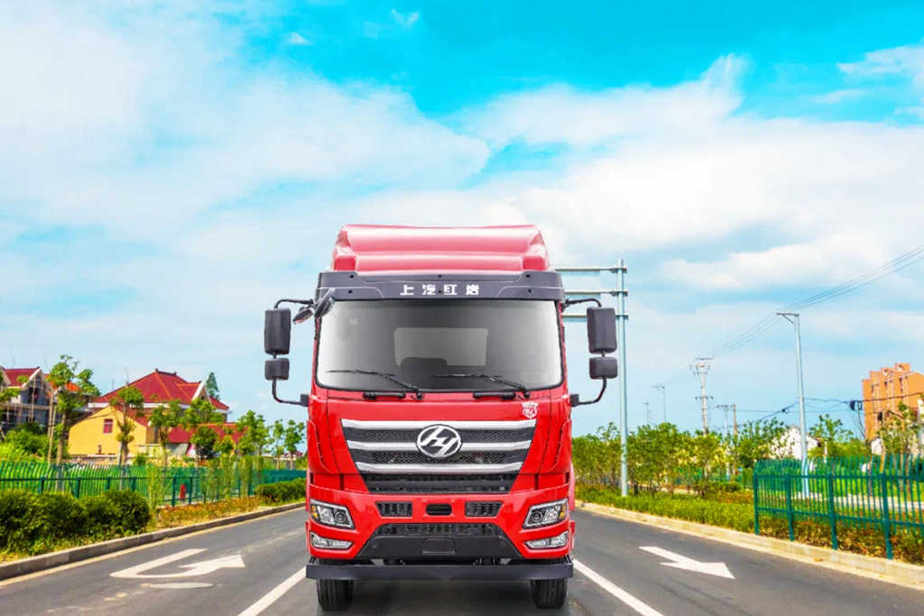 1320.7亿件快递里的经济新脉动，上汽红岩载货车助力卡友驶入高效创富快速路
