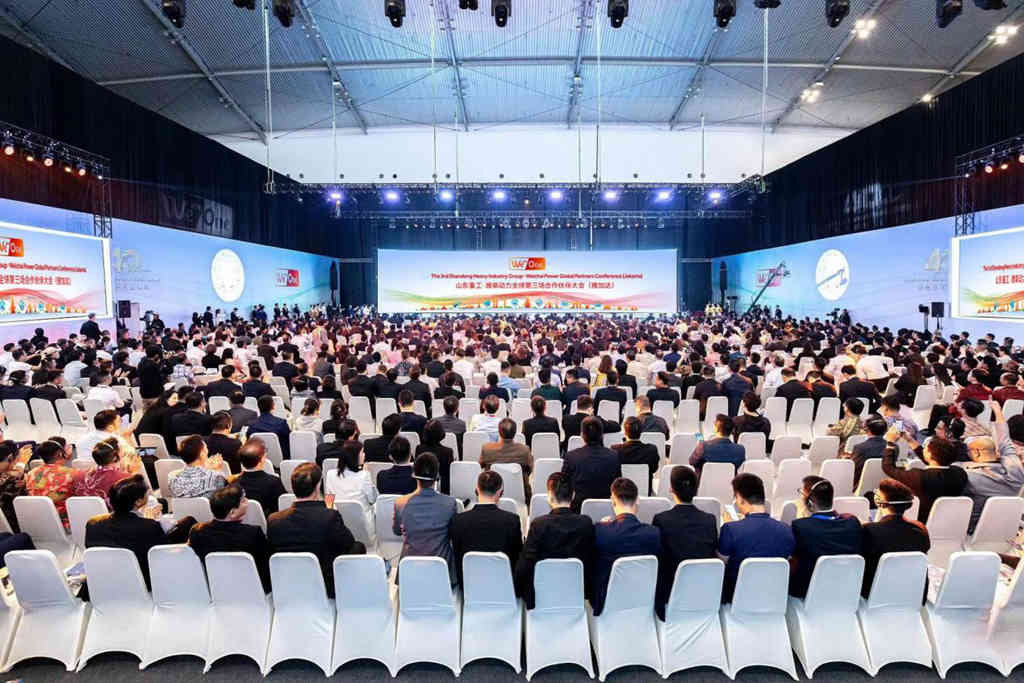 谭旭光:我们郑重向全球客户做出“四项承诺”! - 第2张 - 提加商用车网 谭旭光:我们郑重向全球客户做出“四项承诺”! - 第2张