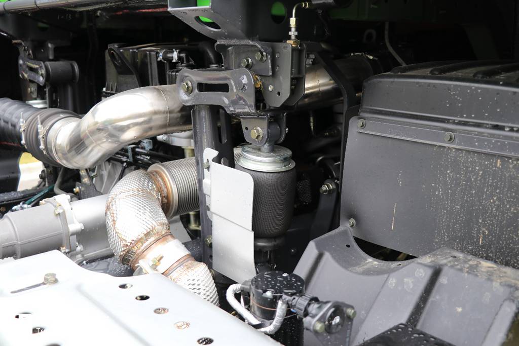 东风柳汽推出乘龙HK高端渣土车,外观靓丽性能强悍,细节做的也很到位! - 第4张 - 提加商用车网 东风柳汽推出乘龙HK高端渣土车,外观靓丽性能强悍,细节做的也很到位! - 第4张