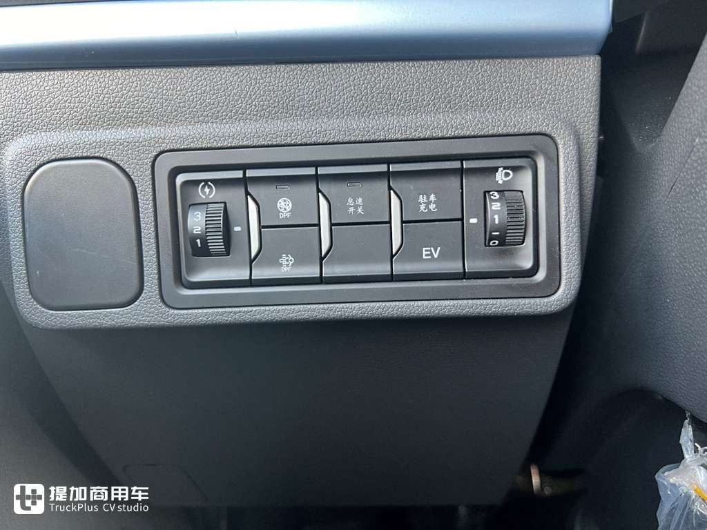 17.5度电+功率分流混动,续航超800km,东风凯普特混动轻卡这波在大气层 - 第5张 - 提加商用车网 17.5度电+功率分流混动,续航超800km,东风凯普特混动轻卡这波在大气层 - 第5张