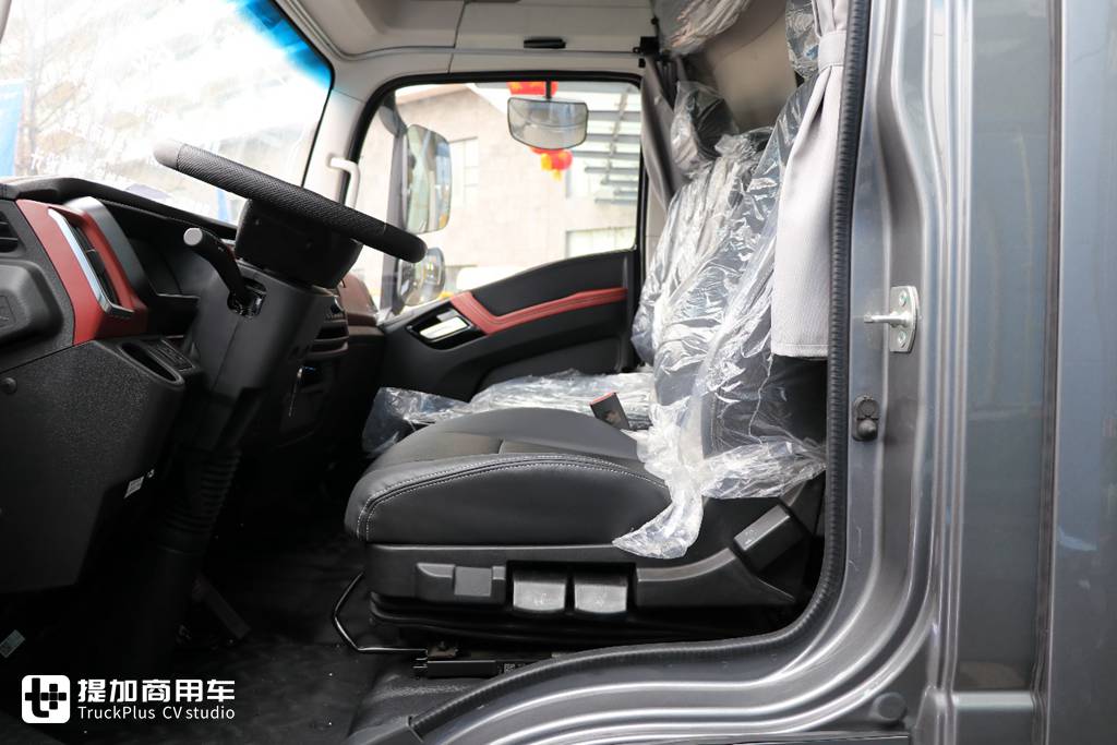 电动轻卡不能跑长途?高顶平地板驾驶室,续航超400公里的蓝擎EHPro了解一下 - 第7张 - 提加商用车网 电动轻卡不能跑长途?高顶平地板驾驶室,续航超400公里的蓝擎EHPro了解一下 - 第7张