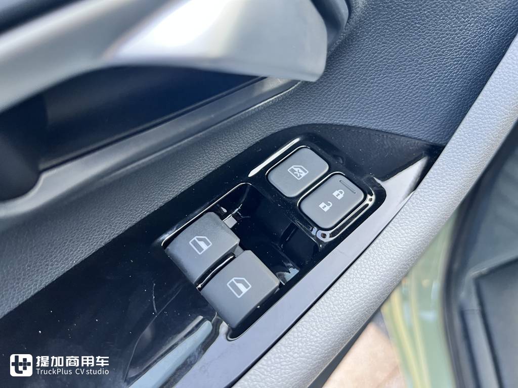 每公里仅需1毛钱,小微卡大空间,福田祥菱Q纯电微卡实拍 - 第11张 - 提加商用车网 每公里仅需1毛钱,小微卡大空间,福田祥菱Q纯电微卡实拍 - 第11张