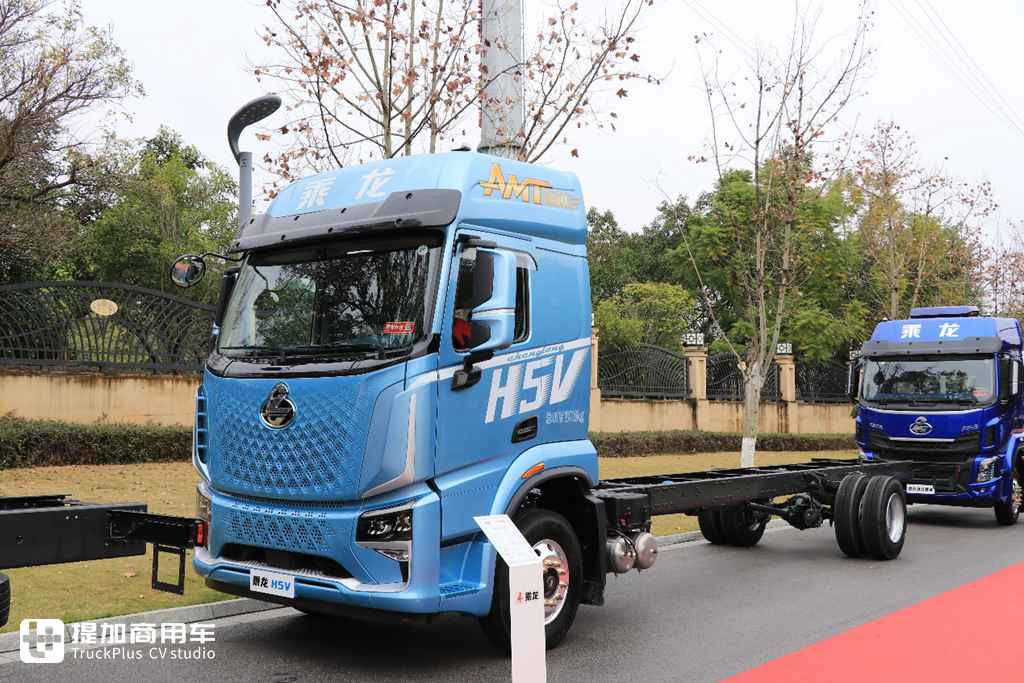 根据用户需求改进升级,2024东风柳汽商务年会现场展车实拍,都有哪些明星车型亮相? - 第19张 - 提加商用车网 根据用户需求改进升级,2024东风柳汽商务年会现场展车实拍,都有哪些明星车型亮相? - 第19张