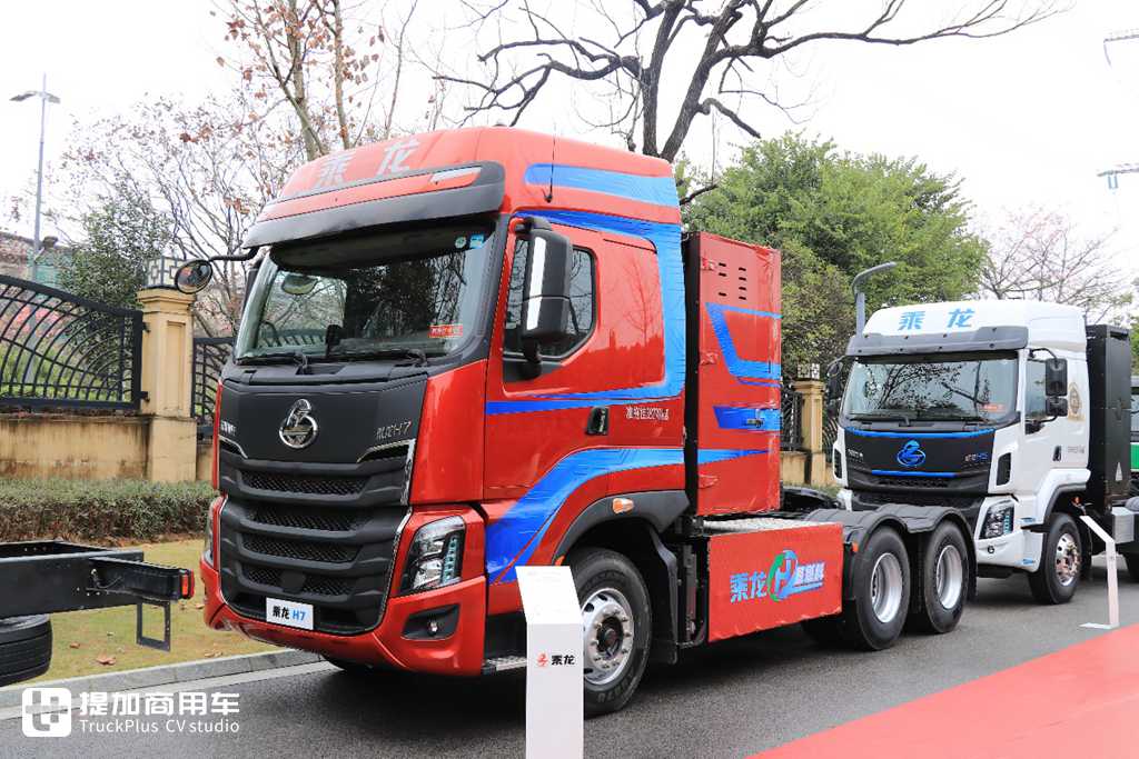 根据用户需求改进升级,2024东风柳汽商务年会现场展车实拍,都有哪些明星车型亮相? - 第24张 - 提加商用车网 根据用户需求改进升级,2024东风柳汽商务年会现场展车实拍,都有哪些明星车型亮相? - 第24张