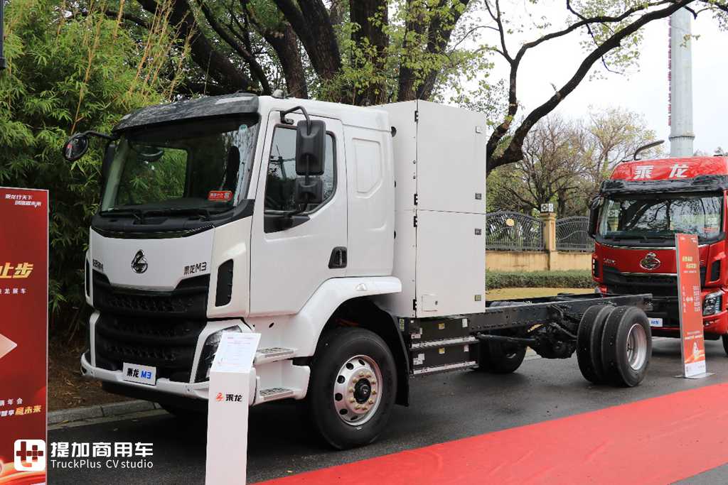 根据用户需求改进升级,2024东风柳汽商务年会现场展车实拍,都有哪些明星车型亮相? - 第41张 - 提加商用车网 根据用户需求改进升级,2024东风柳汽商务年会现场展车实拍,都有哪些明星车型亮相? - 第41张