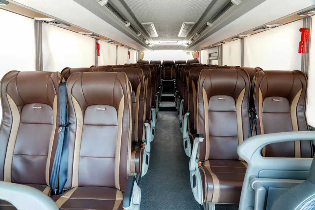 春运首日!批量安凯客车交付浙江提运力 - 第4张 - 提加商用车网 春运首日!批量安凯客车交付浙江提运力 - 第4张