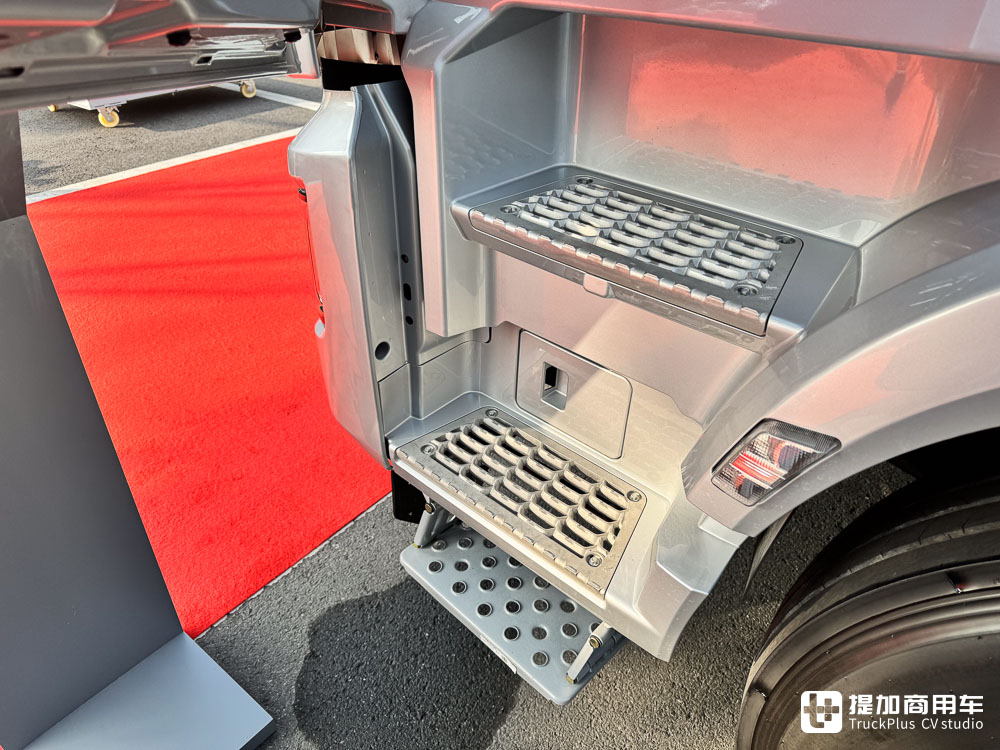 高可靠性+高性价比,全车针对性加强,北京重卡追梦砂石料牵引车实拍 - 第15张 - 提加商用车网 高可靠性+高性价比,全车针对性加强,北京重卡追梦砂石料牵引车实拍 - 第15张