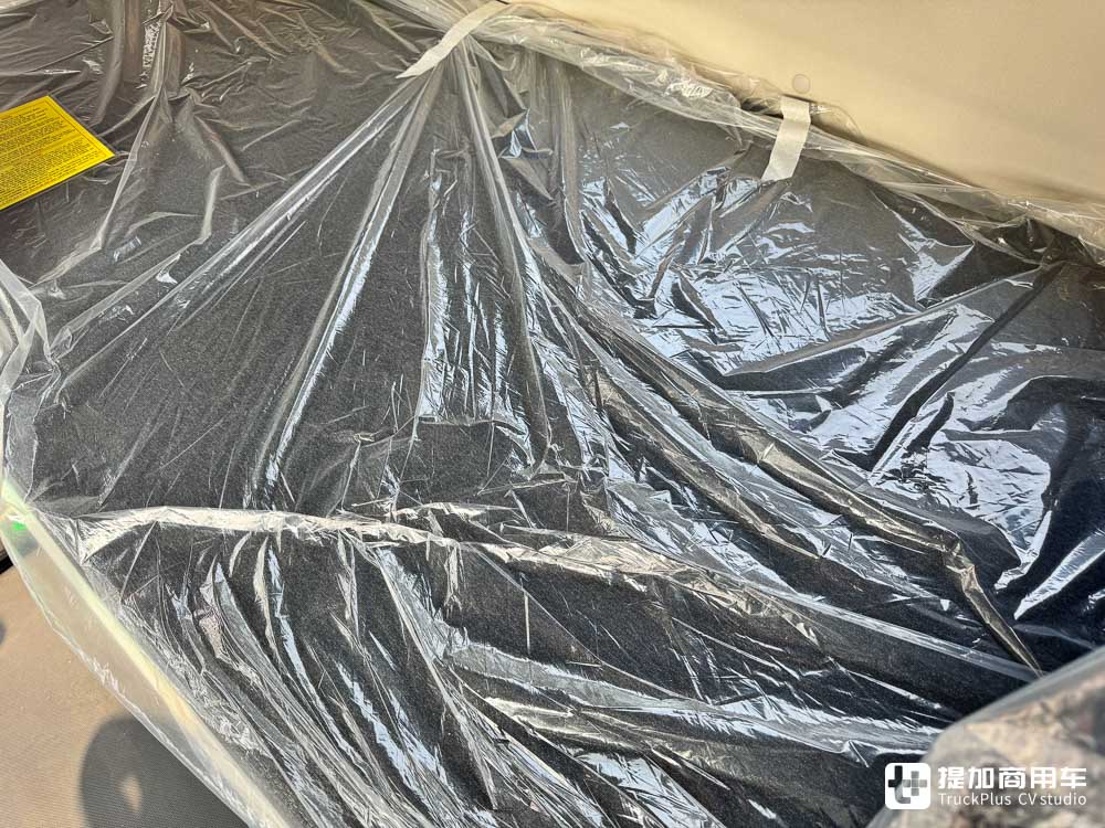 后桥空悬+X推,还有大马力发动机+采埃孚变速箱,北京重卡追梦港口牵引车配置拉满! - 第25张 - 提加商用车网 后桥空悬+X推,还有大马力发动机+采埃孚变速箱,北京重卡追梦港口牵引车配置拉满! - 第25张
