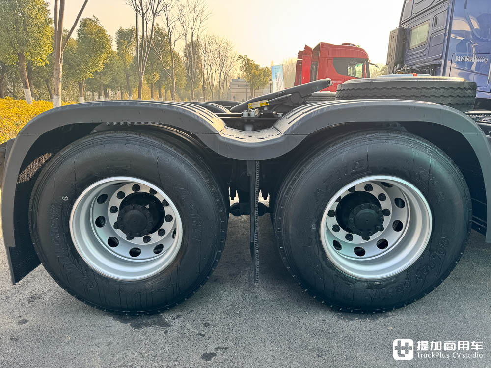 高可靠性+高性价比,全车针对性加强,北京重卡追梦砂石料牵引车实拍 - 第6张 - 提加商用车网 高可靠性+高性价比,全车针对性加强,北京重卡追梦砂石料牵引车实拍 - 第6张