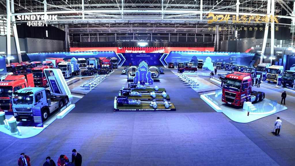 众望所归!中国重汽荣获第九届发现信赖两项大奖 - 第2张 - 提加商用车网 众望所归!中国重汽荣获第九届发现信赖两项大奖 - 第2张