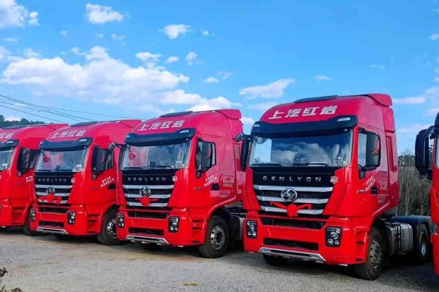 助力钢材运输降本增效，上汽红岩杰狮C6 PLUS牵引车批量交付云南用户 - 第2张