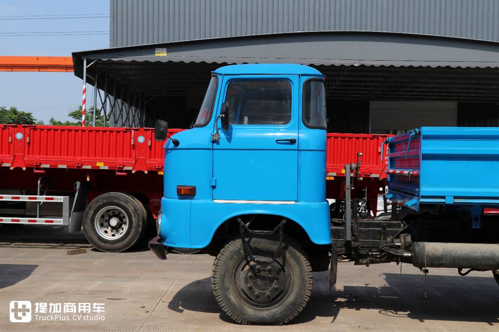 带你看一台在国内保存完好的依发W50卡车,它当年可是好多老司机的发家车型 - 第5张 - 提加商用车网 带你看一台在国内保存完好的依发W50卡车,它当年可是好多老司机的发家车型 - 第5张
