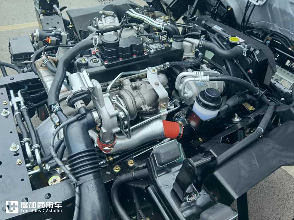 如何选购一辆靠谱的冷藏车,庆铃KV100都市冰峰冷藏车实拍评测 - 第8张 - 提加商用车网 如何选购一辆靠谱的冷藏车,庆铃KV100都市冰峰冷藏车实拍评测 - 第8张