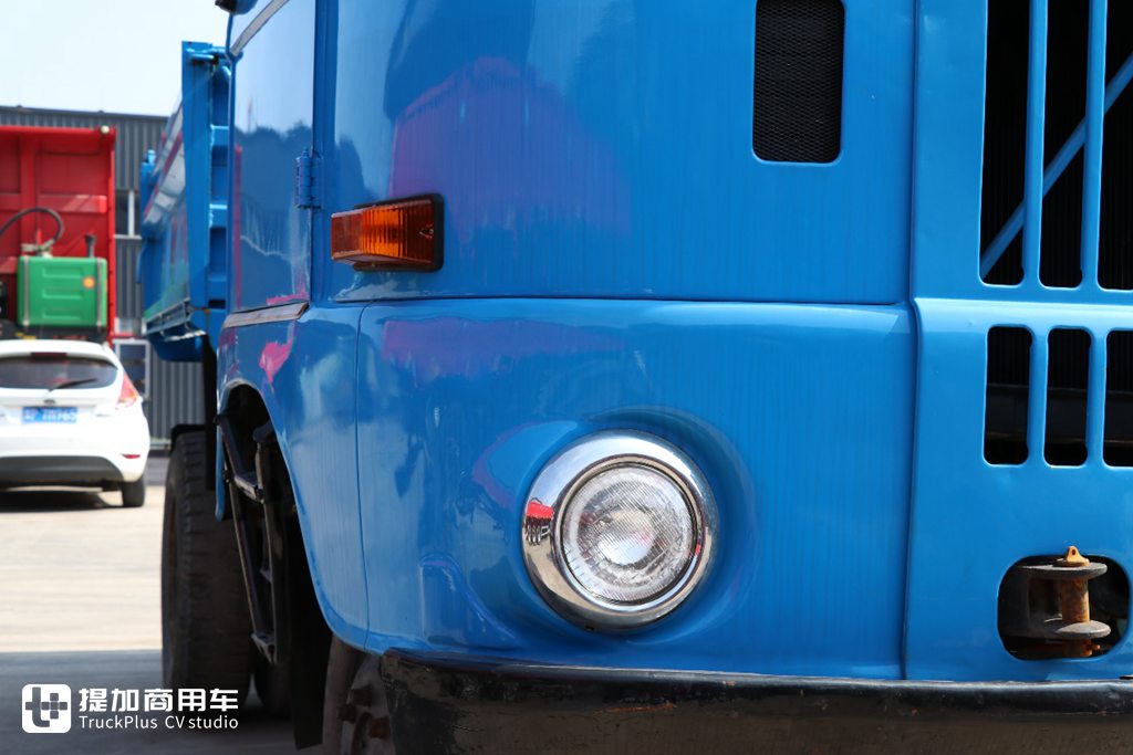 带你看一台在国内保存完好的依发W50卡车,它当年可是好多老司机的发家车型 - 第9张 - 提加商用车网 带你看一台在国内保存完好的依发W50卡车,它当年可是好多老司机的发家车型 - 第9张