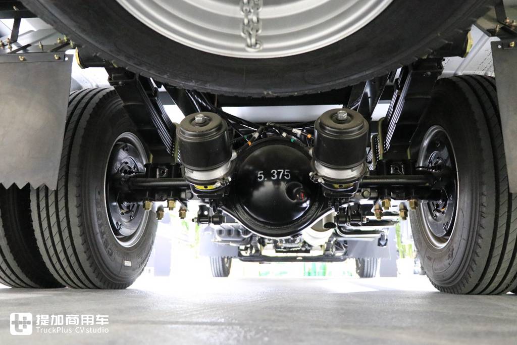 如何选购一辆靠谱的冷藏车,庆铃KV100都市冰峰冷藏车实拍评测 - 第10张 - 提加商用车网 如何选购一辆靠谱的冷藏车,庆铃KV100都市冰峰冷藏车实拍评测 - 第10张