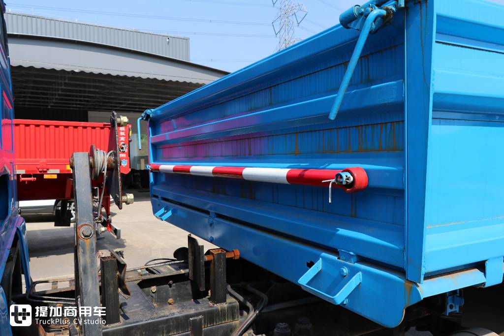 带你看一台在国内保存完好的依发W50卡车,它当年可是好多老司机的发家车型 - 第12张 - 提加商用车网 带你看一台在国内保存完好的依发W50卡车,它当年可是好多老司机的发家车型 - 第12张