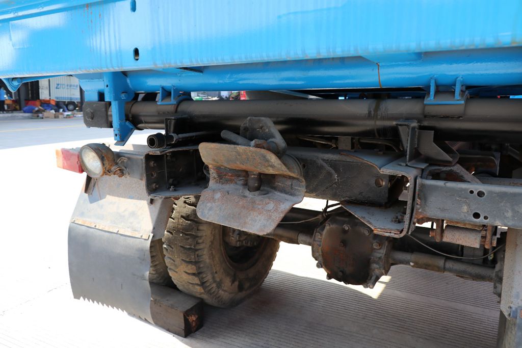 带你看一台在国内保存完好的依发W50卡车,它当年可是好多老司机的发家车型 - 第13张 - 提加商用车网 带你看一台在国内保存完好的依发W50卡车,它当年可是好多老司机的发家车型 - 第13张