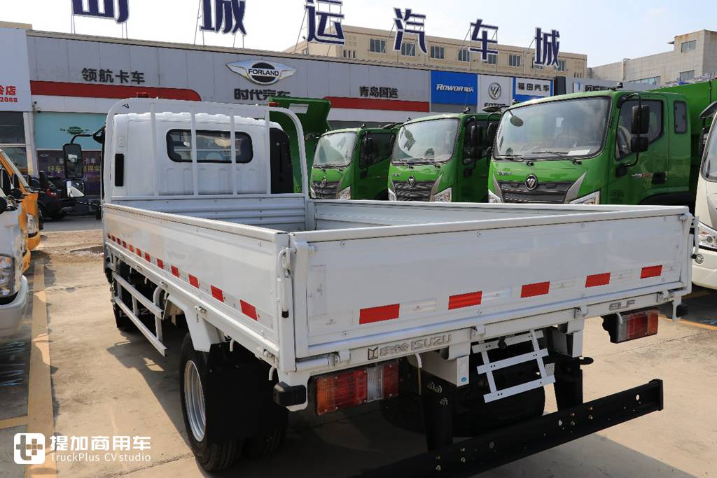 庆铃轻卡最高端产品，五十铃技术加持，庆铃M100高端轻卡实拍 - 第16张