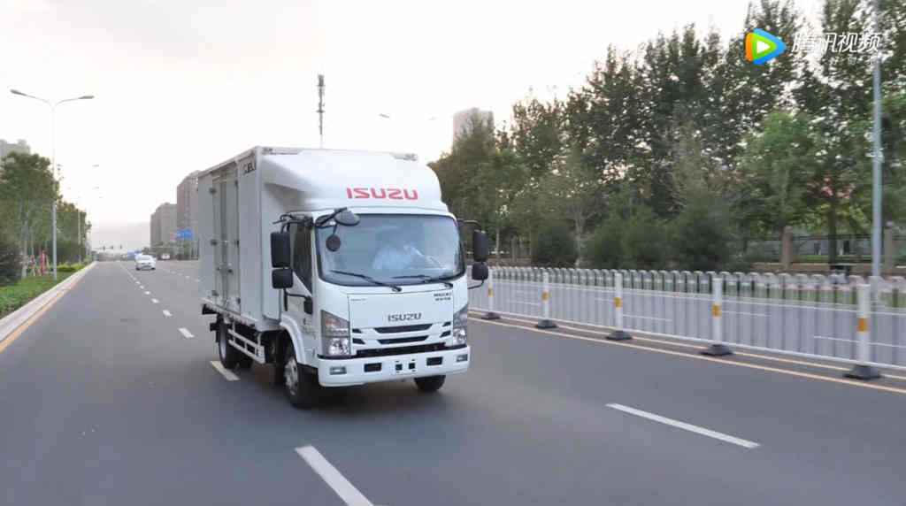 春节长假全国投递快递量爆发式增长,庆铃“ELF王牌轻旅”日夜兼程,不负重托 - 第3张 - 提加商用车网 春节长假全国投递快递量爆发式增长,庆铃“ELF王牌轻旅”日夜兼程,不负重托 - 第3张