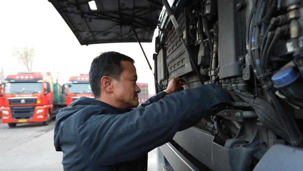 从0到1,逐渐扩大!衡水用户青睐汕德卡G7S燃气车,要打造一支强大的运输车队! - 第3张 - 提加商用车网 从0到1,逐渐扩大!衡水用户青睐汕德卡G7S燃气车,要打造一支强大的运输车队! - 第3张