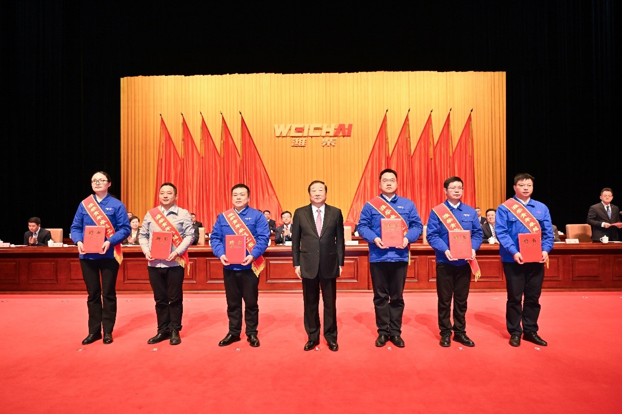 大力弘扬工程师精神,加速迈向世界一流科技强企, 潍柴集团2024年度科技创新奖励大会召开 - 第3张 - 提加商用车网 大力弘扬工程师精神,加速迈向世界一流科技强企, 潍柴集团2024年度科技创新奖励大会召开 - 第3张