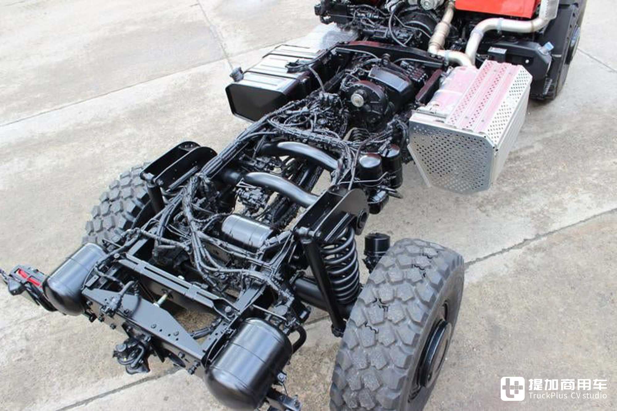 全车配置天花板,安普联合BINZ打造,乌尼莫克U5023战地救护车实拍 - 第13张 - 提加商用车网 全车配置天花板,安普联合BINZ打造,乌尼莫克U5023战地救护车实拍 - 第13张