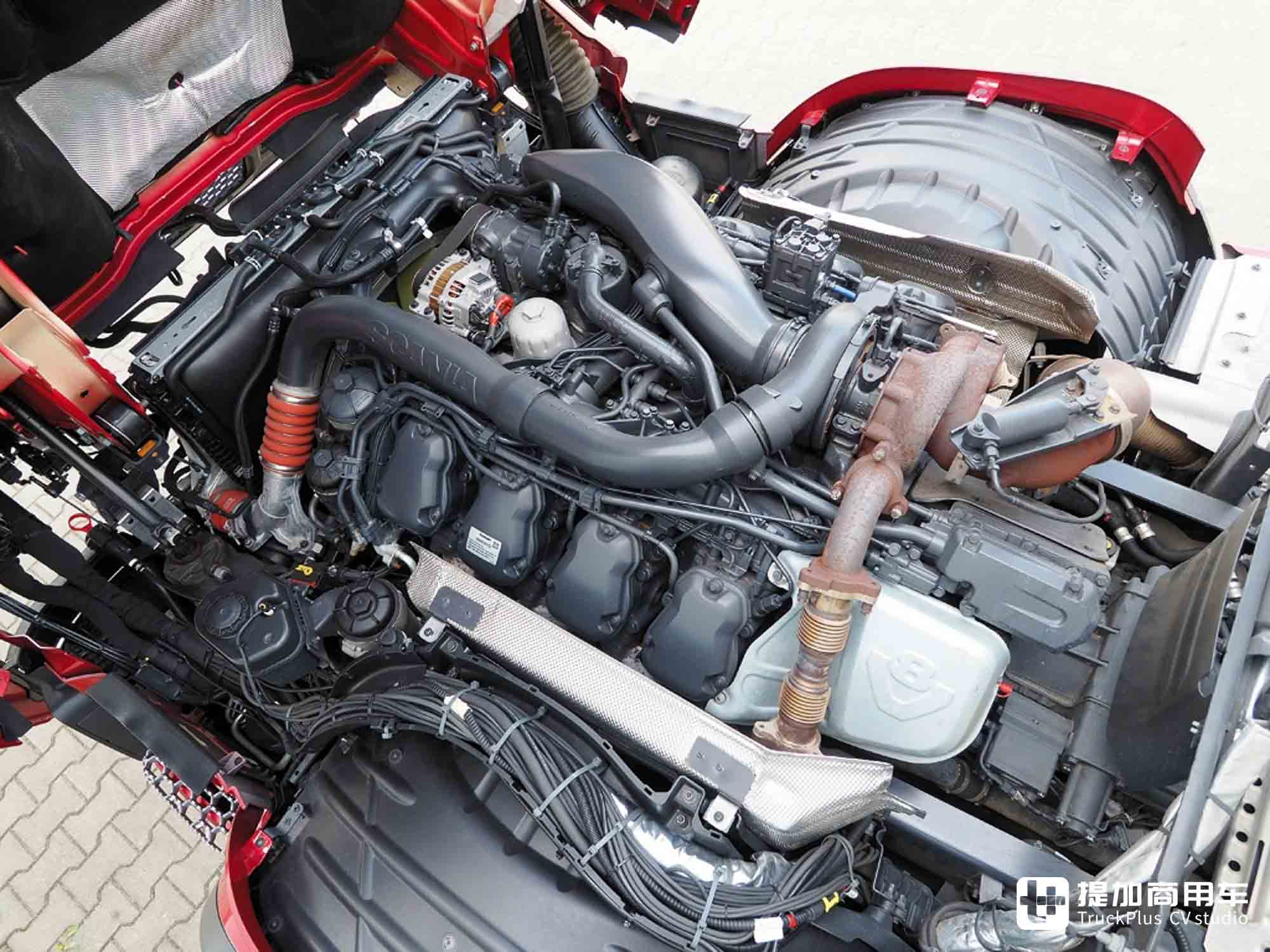 斯堪尼亚新款低风阻前脸曝光,加大号驾驶室呼之欲出? - 第14张 - 提加商用车网 斯堪尼亚新款低风阻前脸曝光,加大号驾驶室呼之欲出? - 第14张