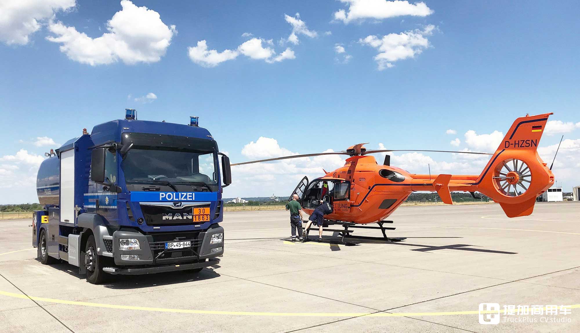 车身结构极其紧凑,四轮全驱+静液压驱动,曼恩TGS警用飞机加油车实拍 - 第2张 - 提加商用车网 车身结构极其紧凑,四轮全驱+静液压驱动,曼恩TGS警用飞机加油车实拍 - 第2张