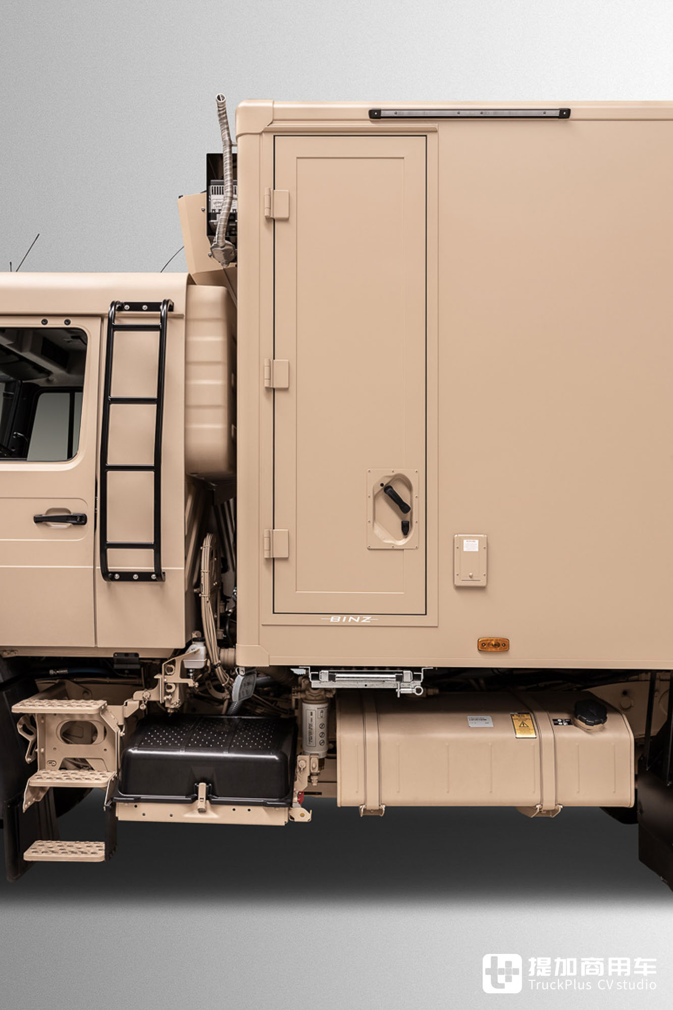 全车配置天花板,安普联合BINZ打造,乌尼莫克U5023战地救护车实拍 - 第23张 - 提加商用车网 全车配置天花板,安普联合BINZ打造,乌尼莫克U5023战地救护车实拍 - 第23张