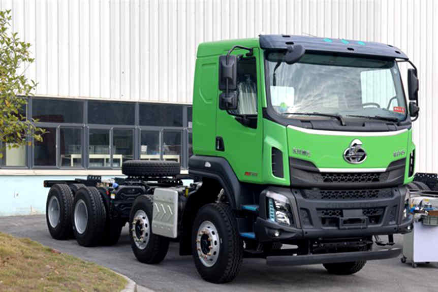 要轻要结实还要舒适？乘龙H5 8X4渣土车就是这么宠卡友