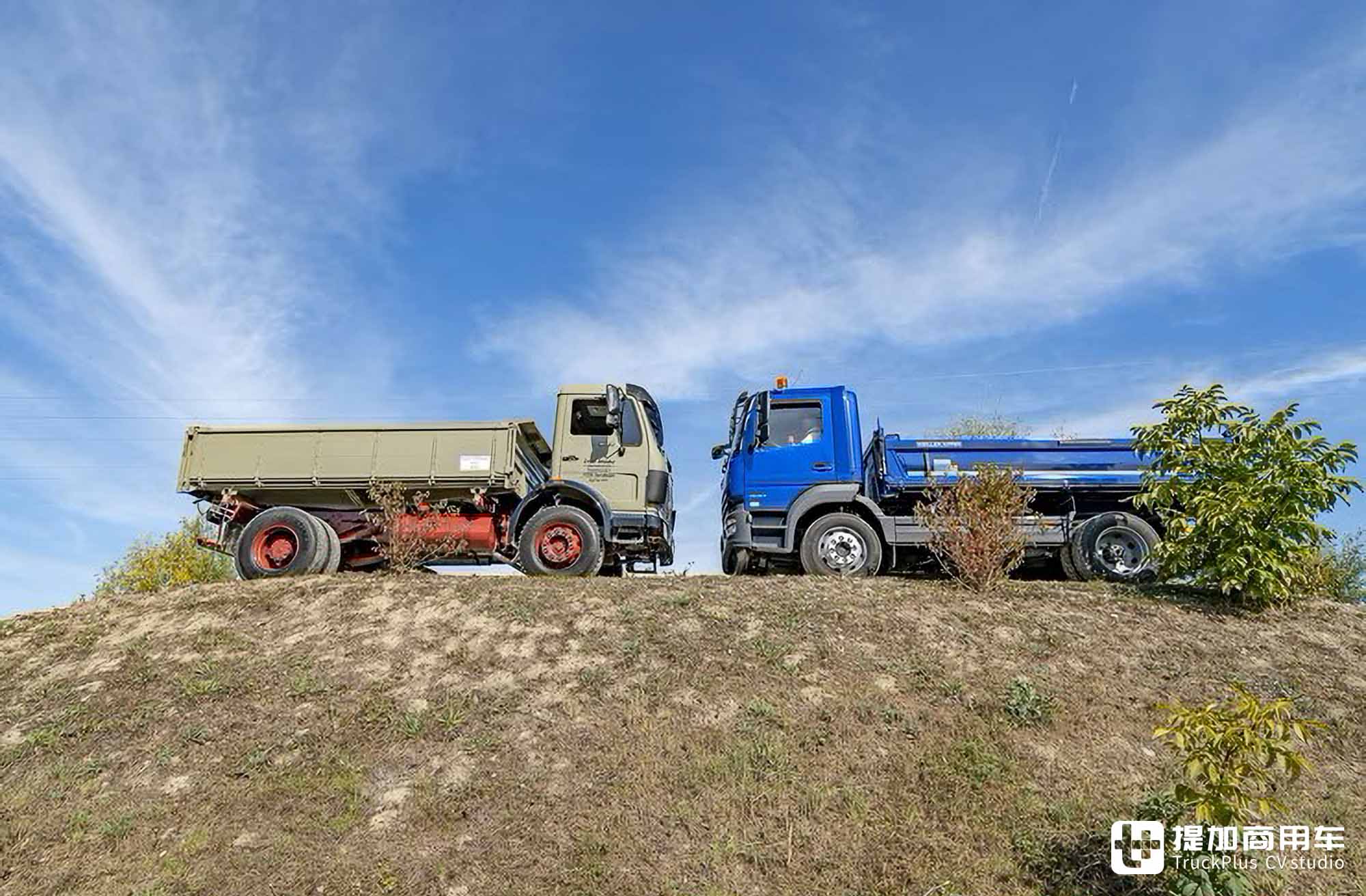 跨越时空的自卸车横评，奔驰NG 80对比Atego，带你看其中的发展变迁