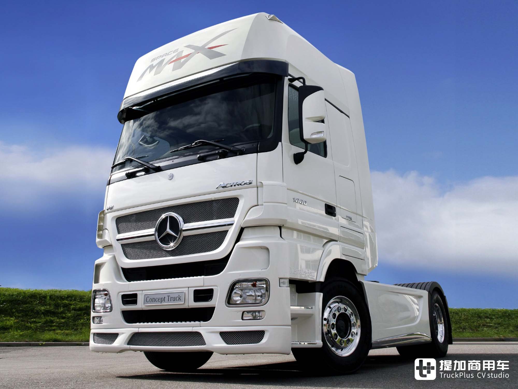 600匹V8的单人生活舱,回顾18年前的奔驰Actros SpaceMax概念车