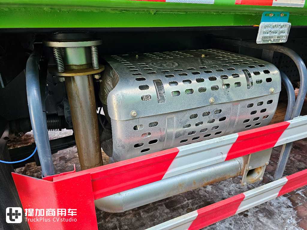 现场订车134台!上汽红岩打响春雷行动,大马力自卸车产品热销哈尔滨 - 第5张 - 提加商用车网 现场订车134台!上汽红岩打响春雷行动,大马力自卸车产品热销哈尔滨 - 第5张