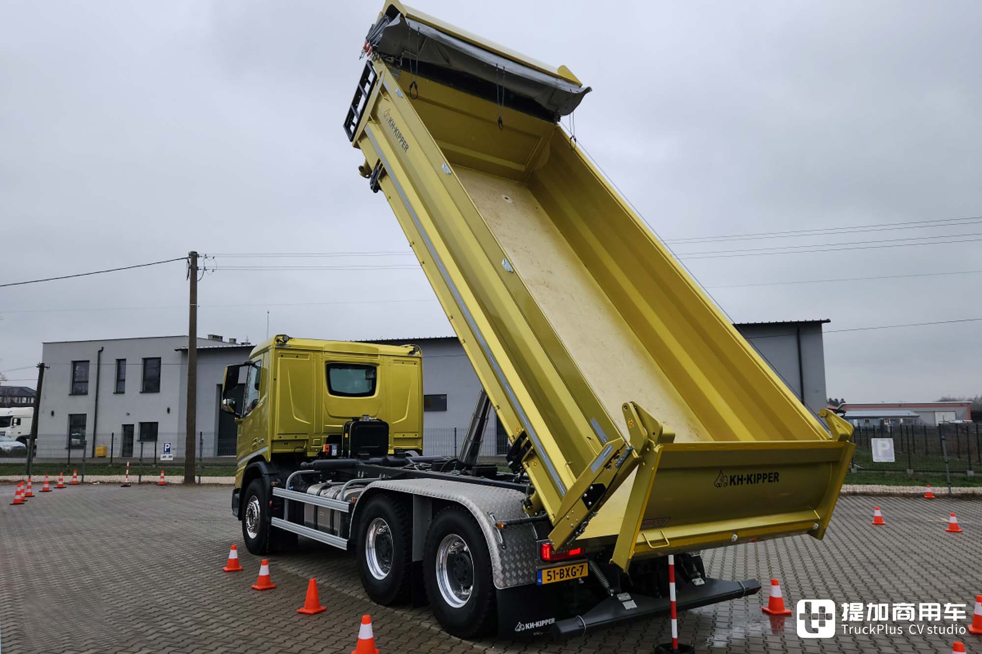 智能化、舒适度、安全性遥遥领先,带你看荷兰达夫XD Extra Robust混合工况自卸车 - 第14张 - 提加商用车网 智能化、舒适度、安全性遥遥领先,带你看荷兰达夫XD Extra Robust混合工况自卸车 - 第14张