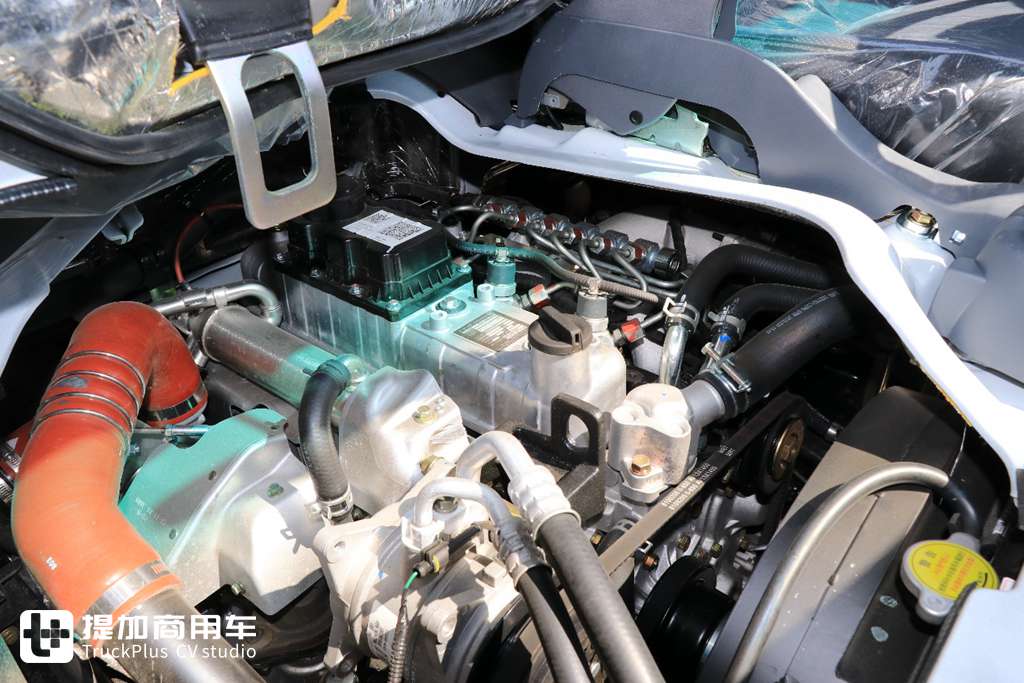 全新庆铃五十铃100P来袭,实拍双排座车型,带你看看它有哪些升级改进 - 第15张 - 提加商用车网 全新庆铃五十铃100P来袭,实拍双排座车型,带你看看它有哪些升级改进 - 第15张