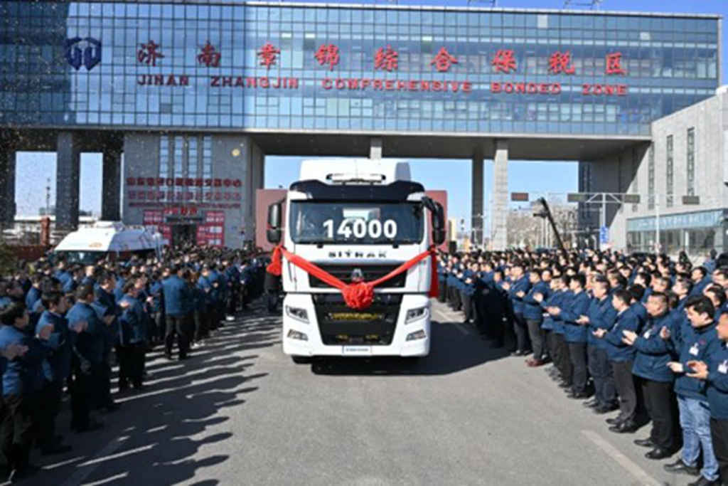 中国重汽销量遥遥领先 2月销量突破2.05万辆再夺“双冠军” - 第4张 - 提加商用车网 中国重汽销量遥遥领先 2月销量突破2.05万辆再夺“双冠军” - 第4张