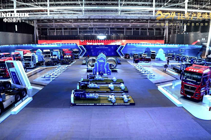 中国重汽销量遥遥领先 2月销量突破2.05万辆再夺“双冠军” - 第2张 - 提加商用车网 中国重汽销量遥遥领先 2月销量突破2.05万辆再夺“双冠军” - 第2张