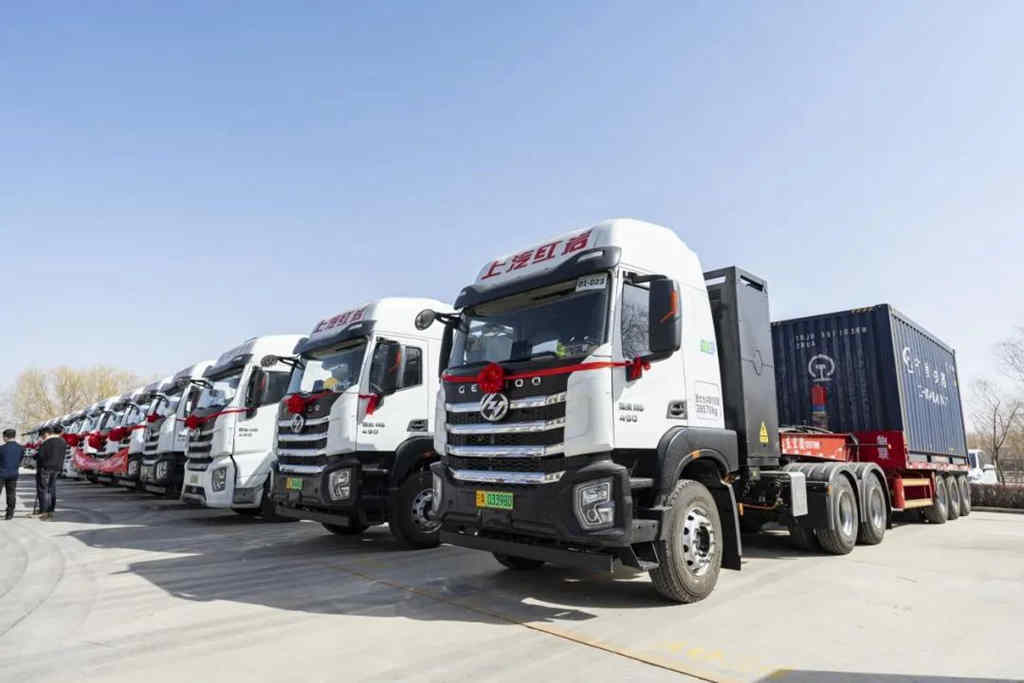 春雷行动“燃爆”宁夏 上汽红岩智电版新能源重卡批量交付 - 第2张 - 提加商用车网 春雷行动“燃爆”宁夏 上汽红岩智电版新能源重卡批量交付 - 第2张