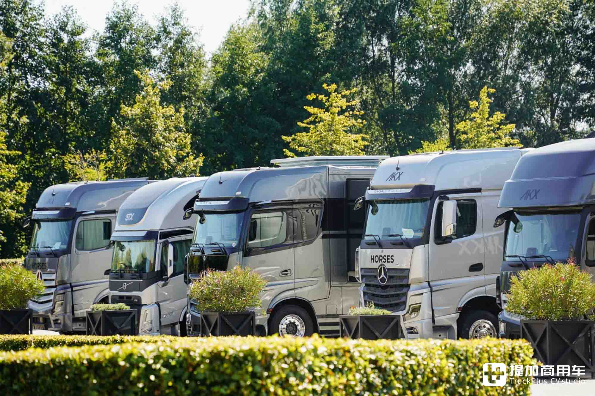 A型房车般豪华生活空间,还可运输9匹马,奔驰Actros L马匹运输车了解一下 - 第1张 - 提加商用车网 A型房车般豪华生活空间,还可运输9匹马,奔驰Actros L马匹运输车了解一下 - 第1张