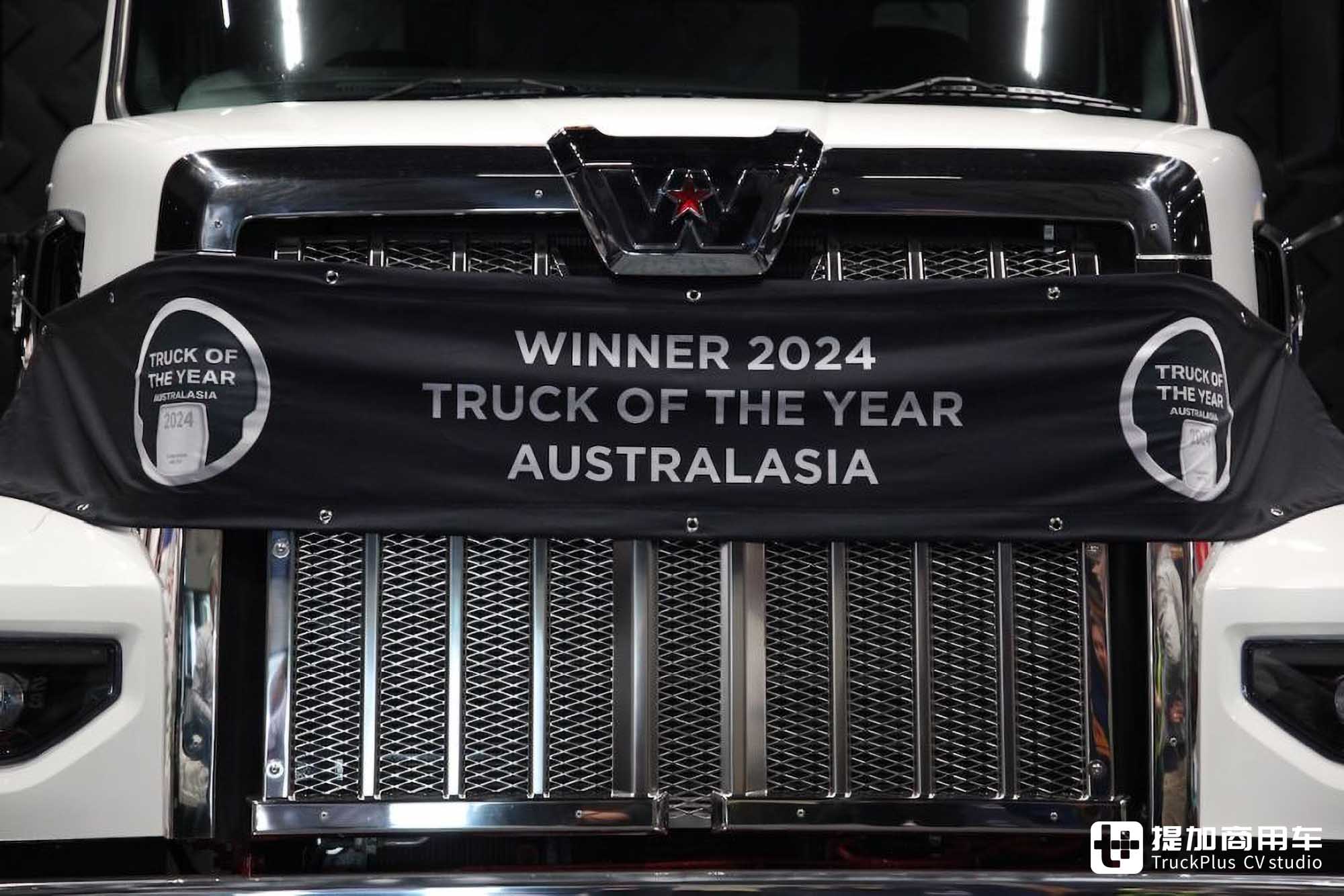 美式平头卡车见过没?搭载大号驾驶室,再带你看肯沃斯K220牵引车 - 第1张 - 提加商用车网 美式平头卡车见过没?搭载大号驾驶室,再带你看肯沃斯K220牵引车 - 第1张