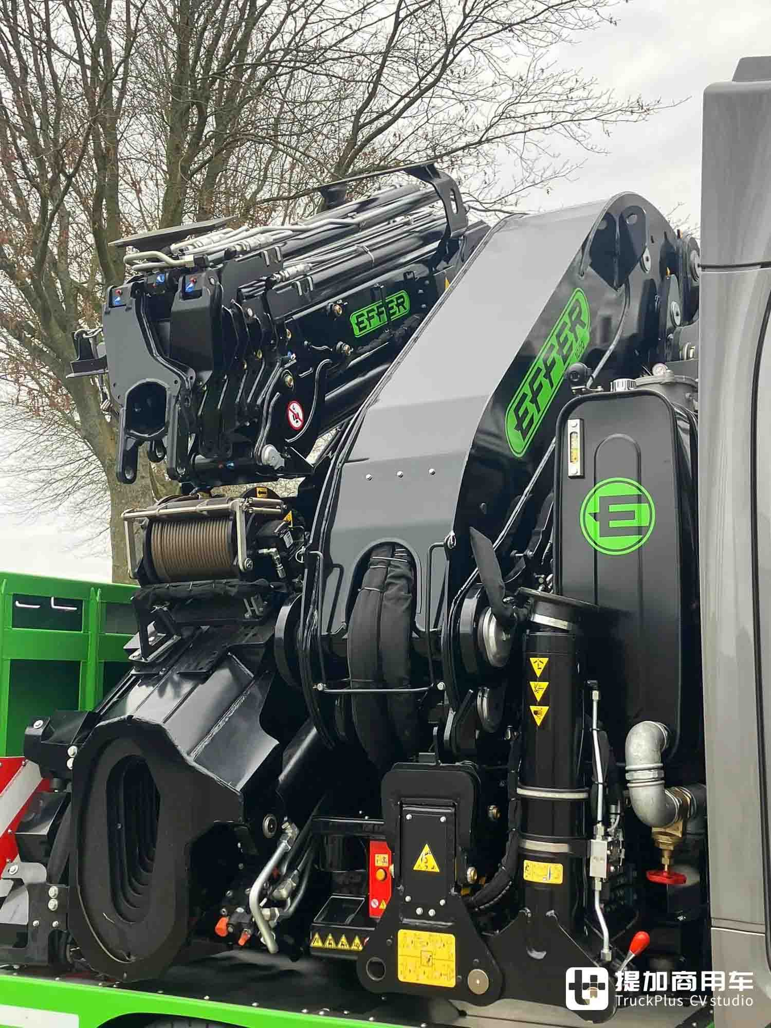 车长不超10米,四轴8x2驱动,这台斯堪尼亚R 500随车吊真是“赏心悦目” - 第11张 - 提加商用车网 车长不超10米,四轴8x2驱动,这台斯堪尼亚R 500随车吊真是“赏心悦目” - 第11张