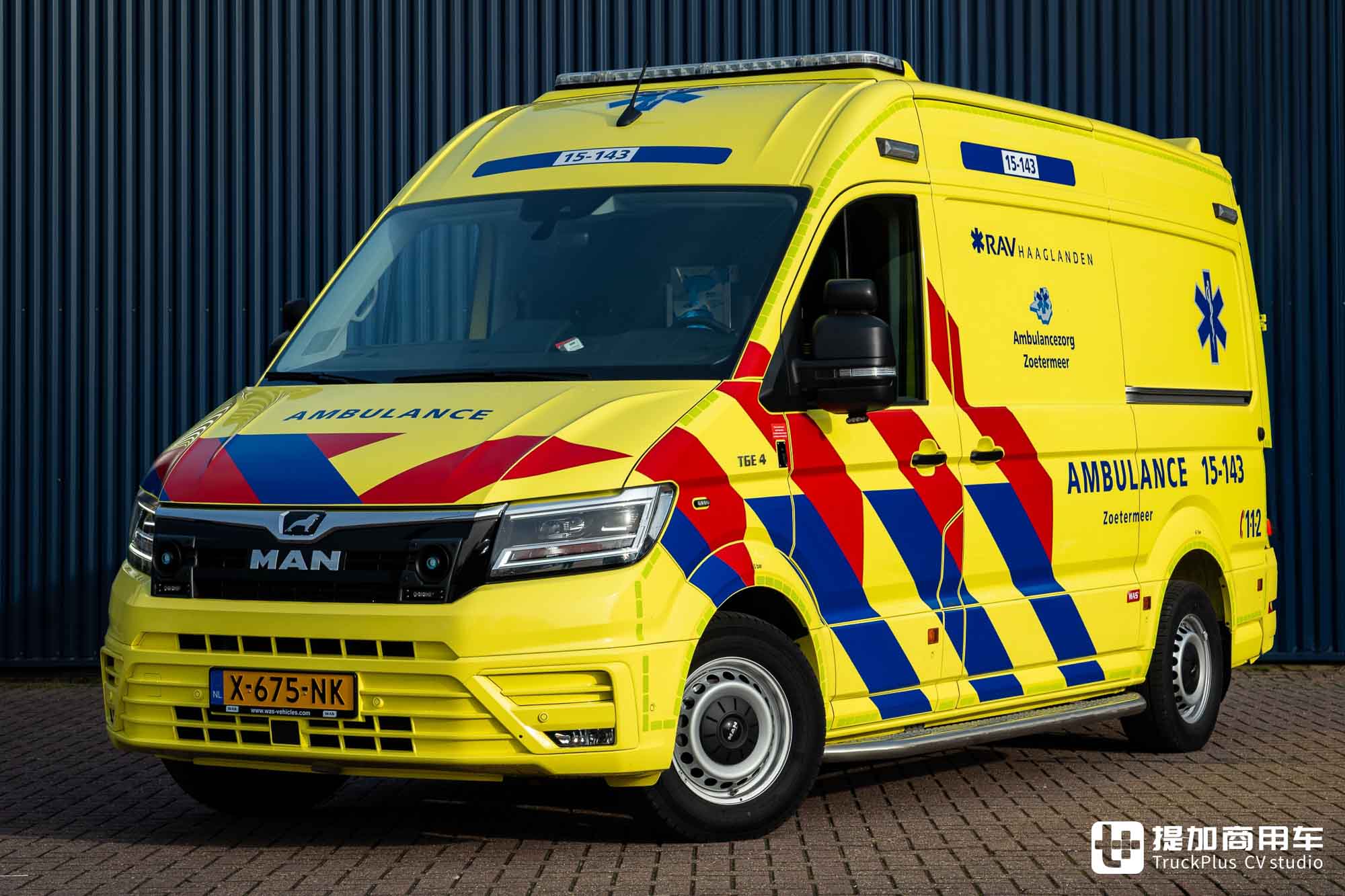 德国曼也有厢货?改装成救护车,实拍曼恩TGE标轴高顶版 - 第12张 - 提加商用车网 德国曼也有厢货?改装成救护车,实拍曼恩TGE标轴高顶版 - 第12张